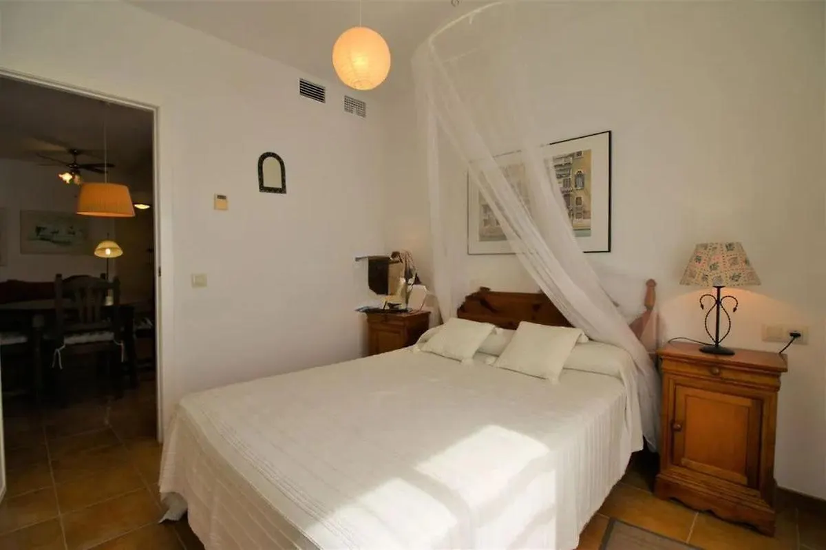 Ra585 Apartamento De 2 Dormitorios En Puerto Rey Vera